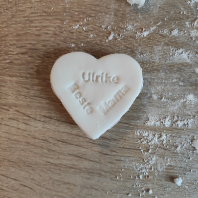 Keksausstecher "Mama ist die Beste" / "Oma ist die Beste" mit Stempel